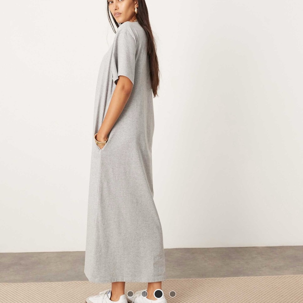 Women’s ASOS Light Gray Maxi T-Shirt Dress with Pockets comfy - Picture 3 of 4